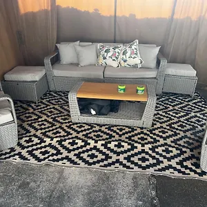 https://mcsimons-guest-house.us-newyorkcity.com