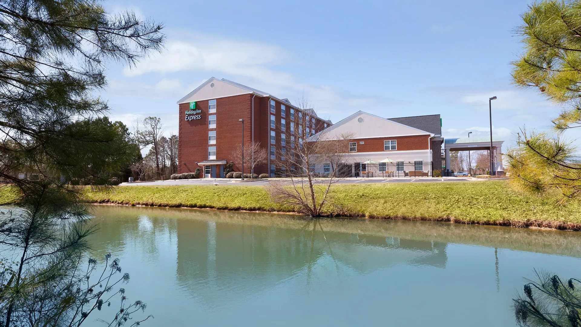 Holiday Inn Express Williamsburg North By Ihg United States